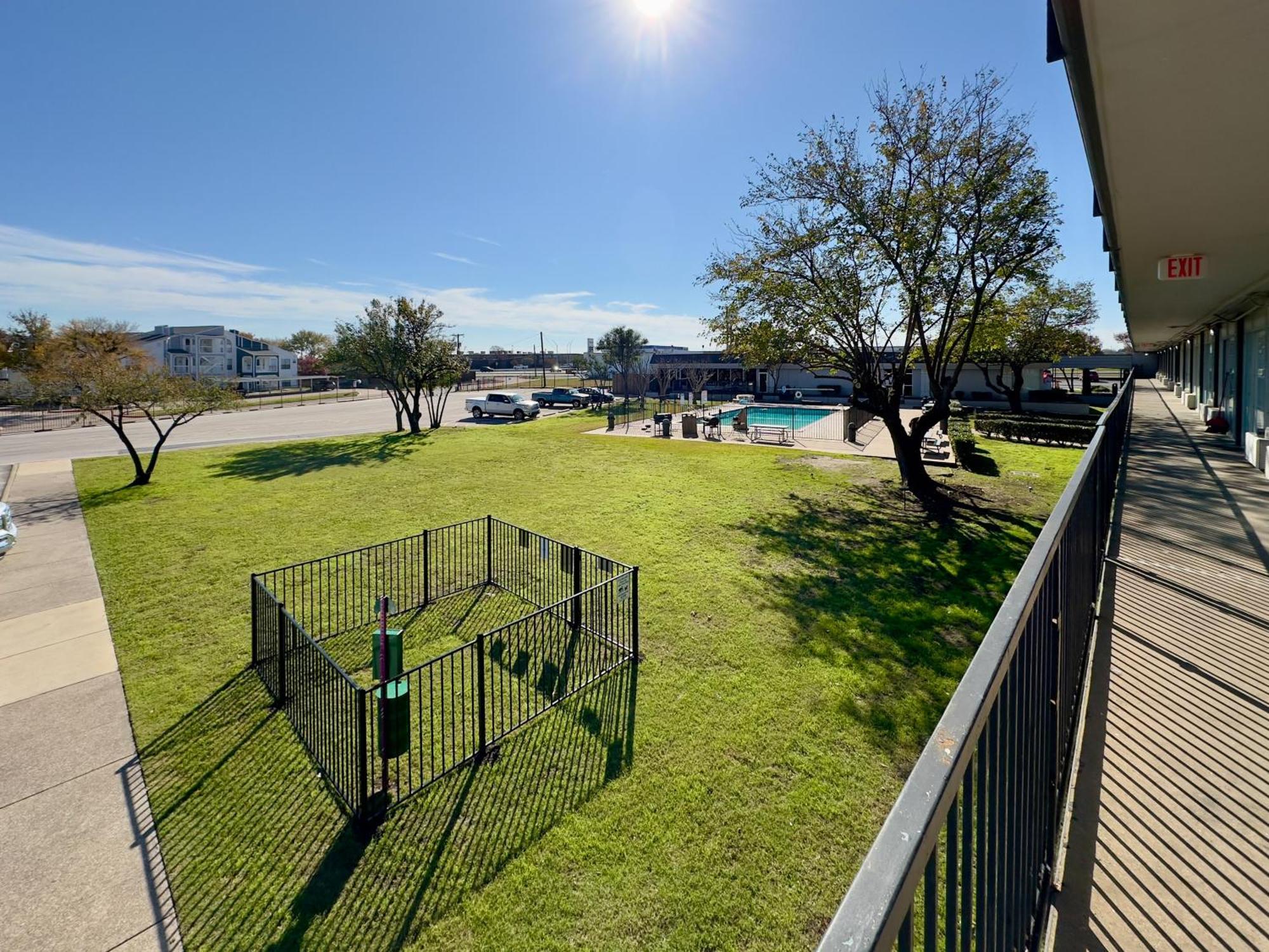 Motel 6 Mesquite, Tx Town East Екстериор снимка