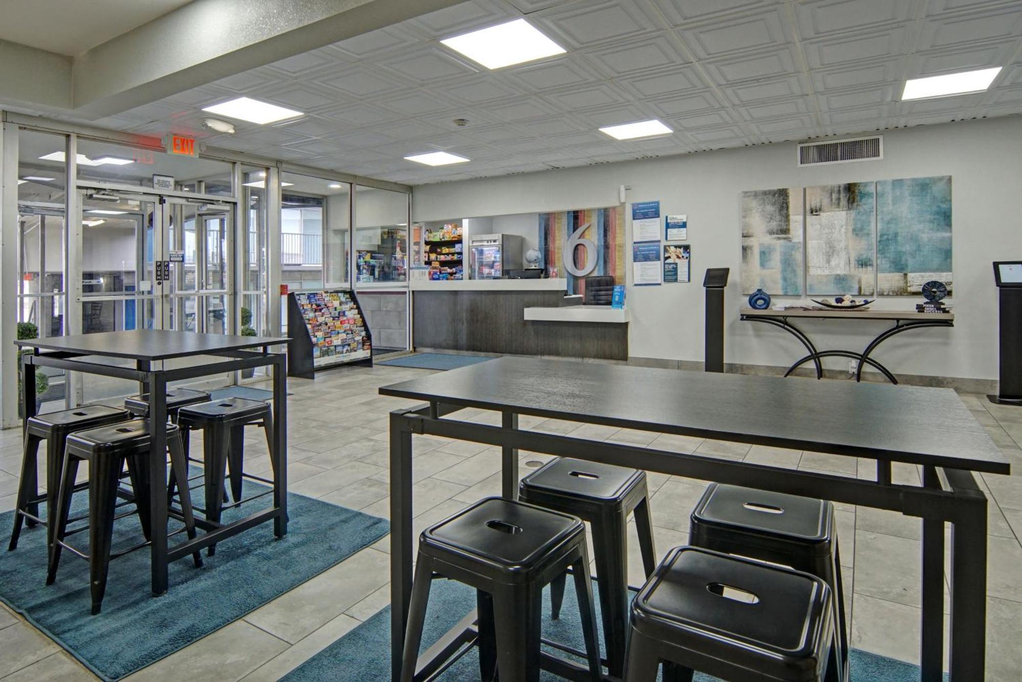 Motel 6 Mesquite, Tx Town East Екстериор снимка