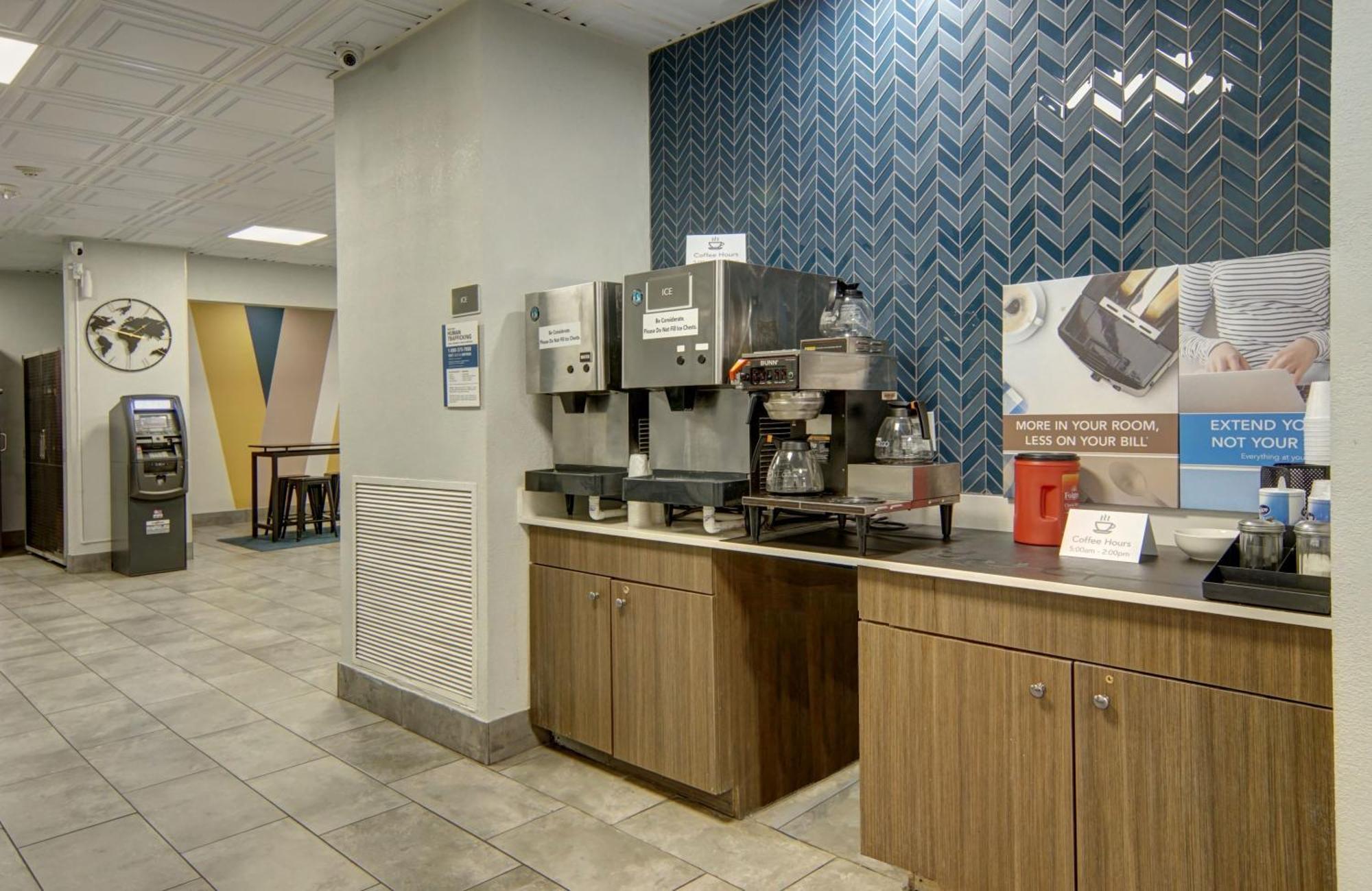 Motel 6 Mesquite, Tx Town East Екстериор снимка